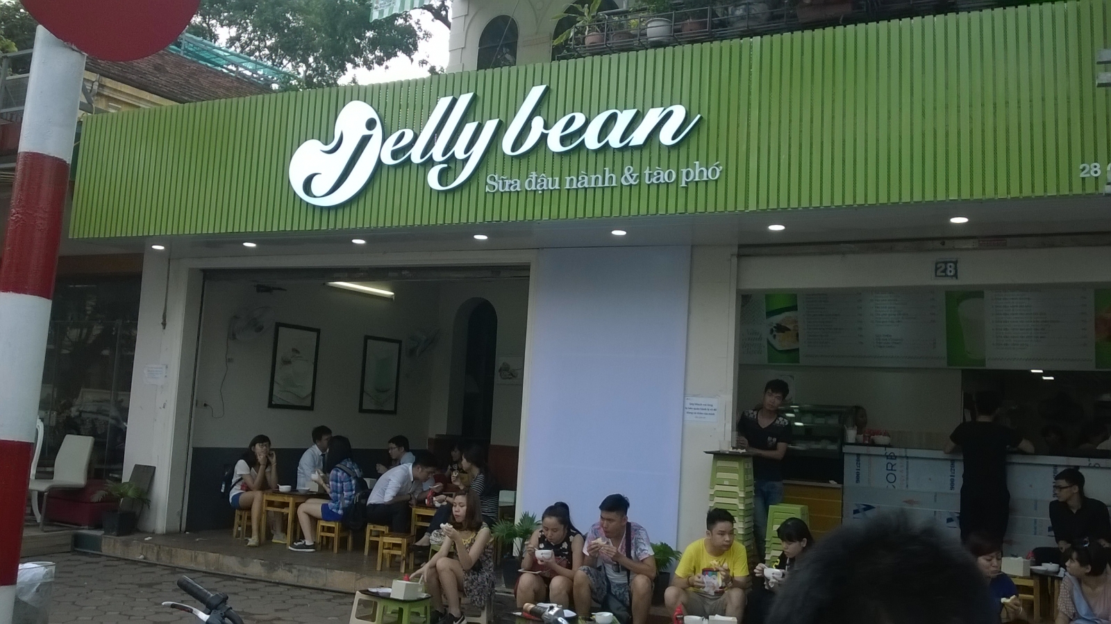 THI CÔNG QUÁN TRÀ SỮA ĐÀ NẴNG